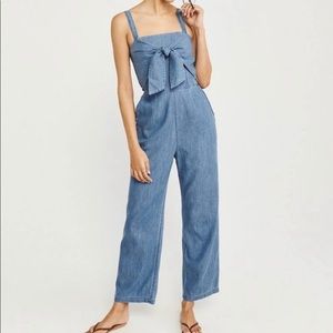 Abercrombie & Fitch Blue Chambray Denim Tie Front Pants Jumpsuit Romper Large